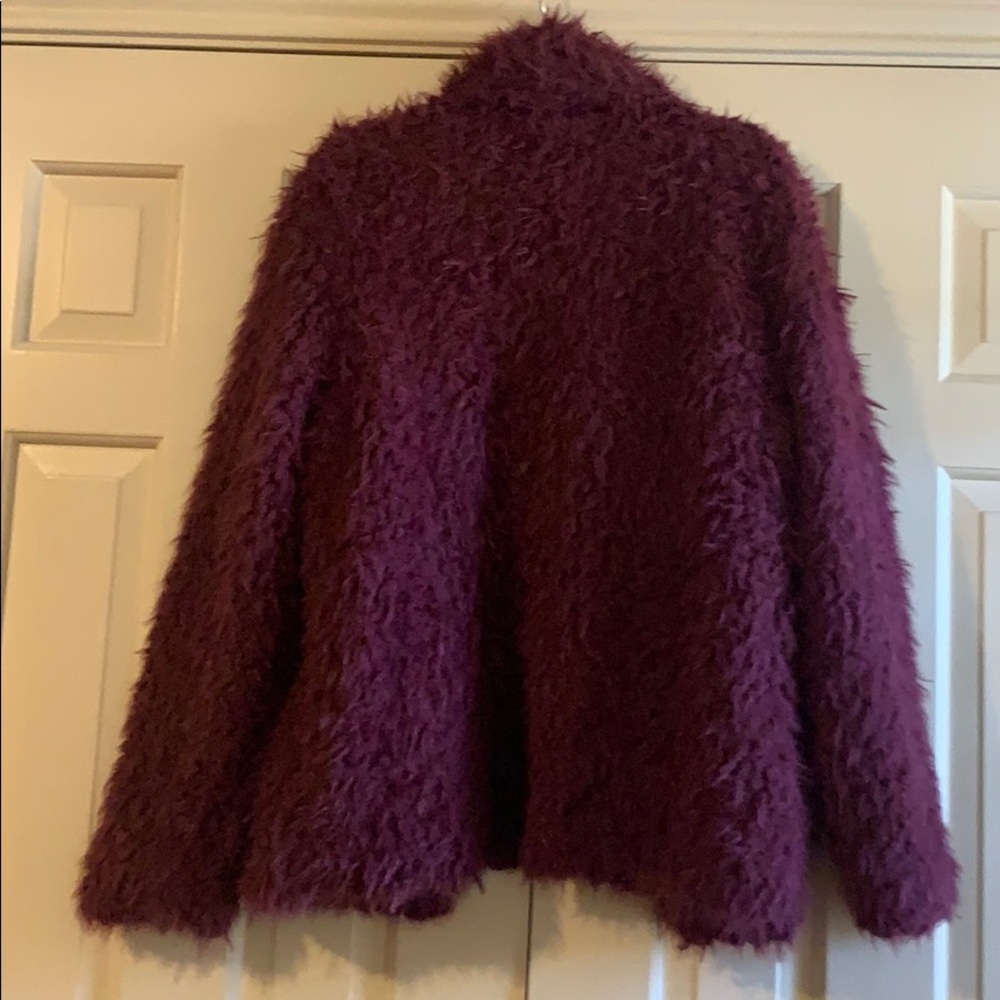 Fuzzy jacket - Picture 4 of 5